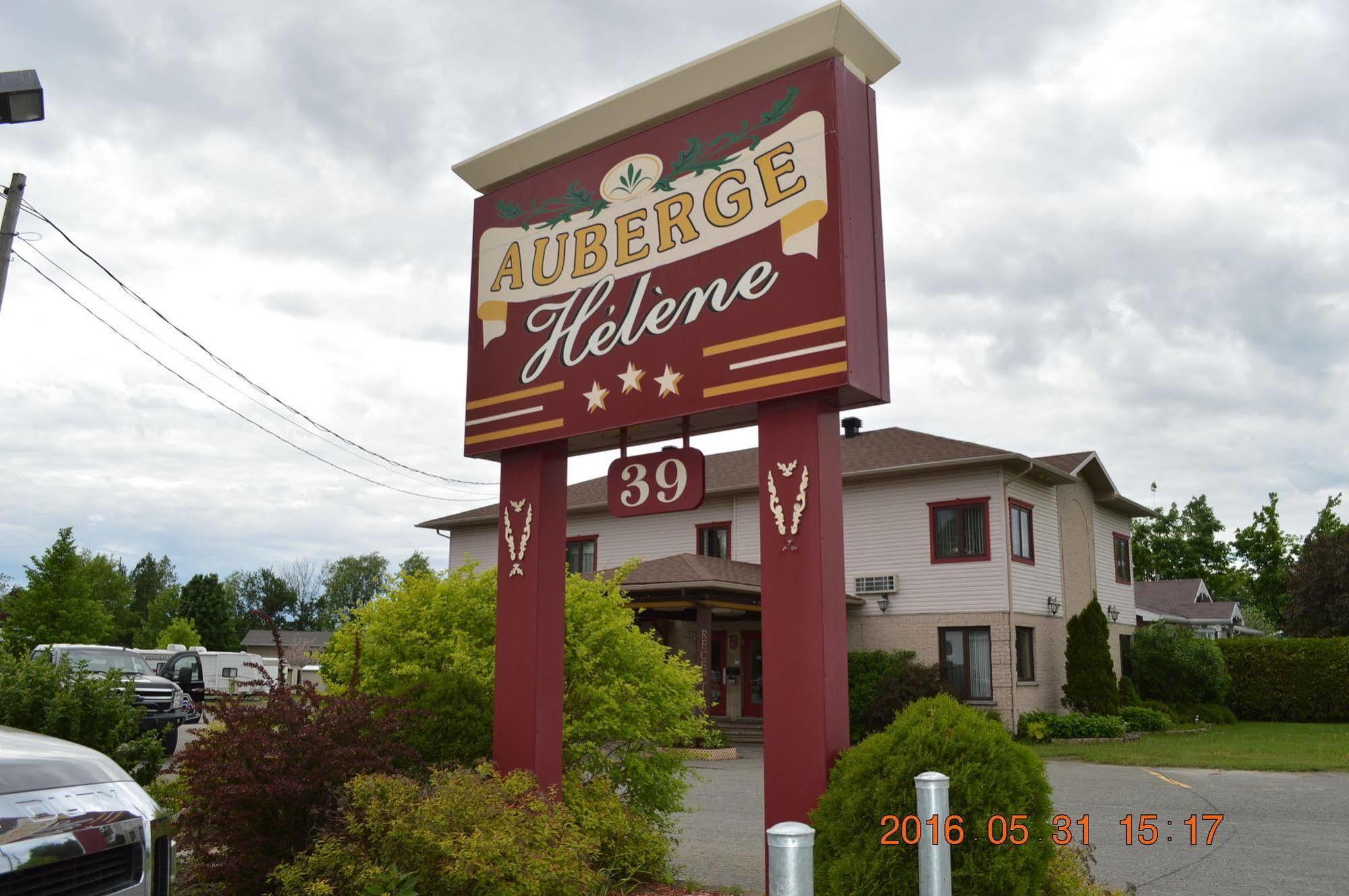 Motel-Auberge Helene Викториавил Екстериор снимка